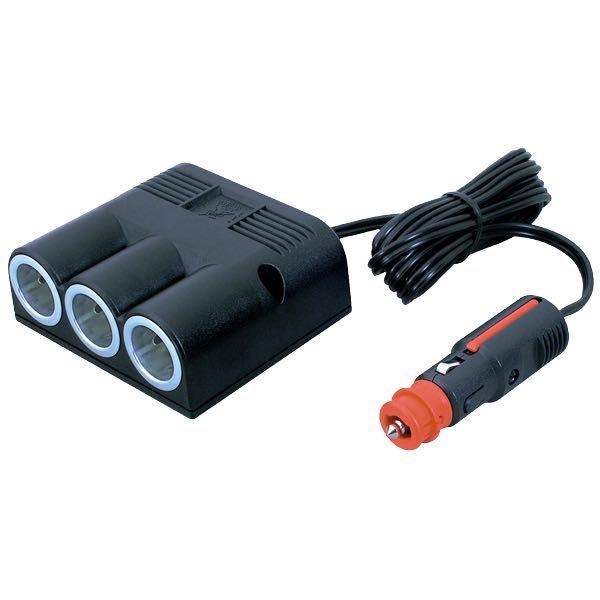 Universalkontakt 12/24 V 16Amp med 2 m ledning och trippeluttag